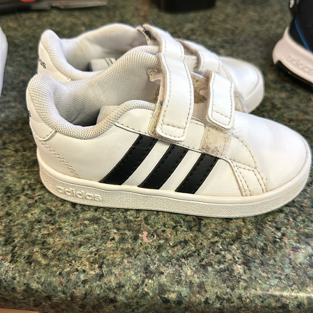 Little boys Adidas sneakers size 7